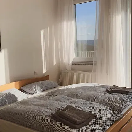 Yellow House Grabrovec