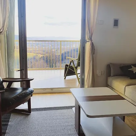 Yellow House Grabrovec * 메틀리카