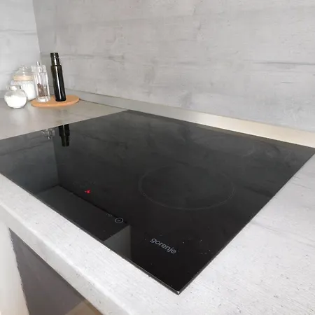 Yellow House Grabrovec Apartman