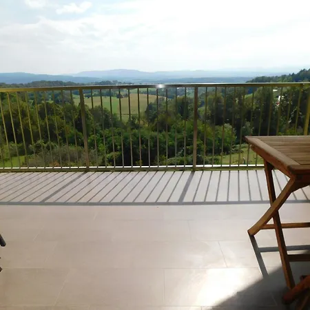 Yellow House Grabrovec