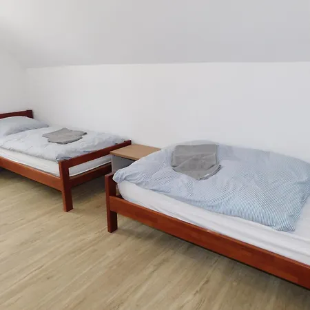 Apartman Yellow House Grabrovec Metlika