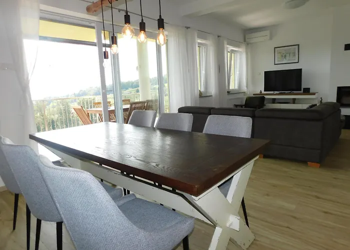 Appartement Yellow House Grabrovec *