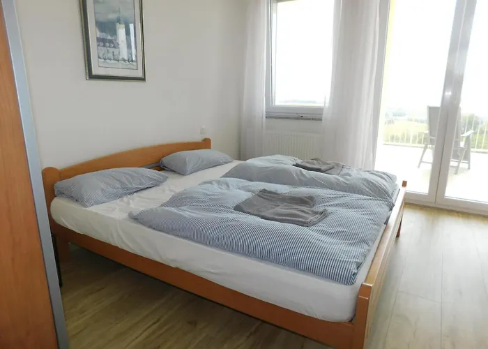 Yellow House Grabrovec